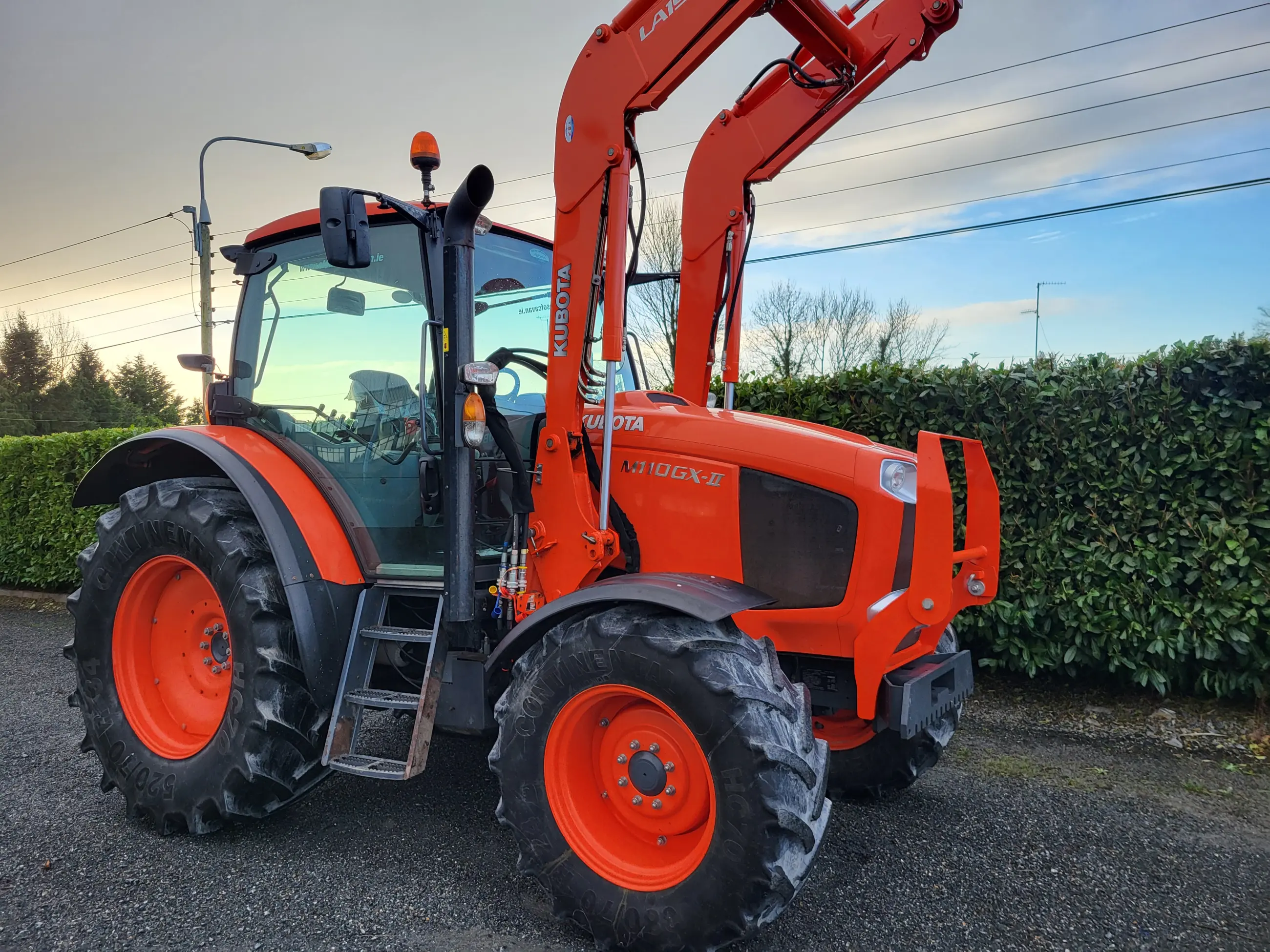 Kubota M110GX-II