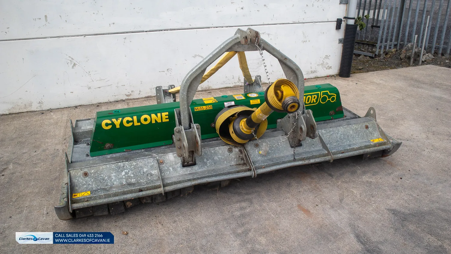 Major Cyclone 8ft Topper