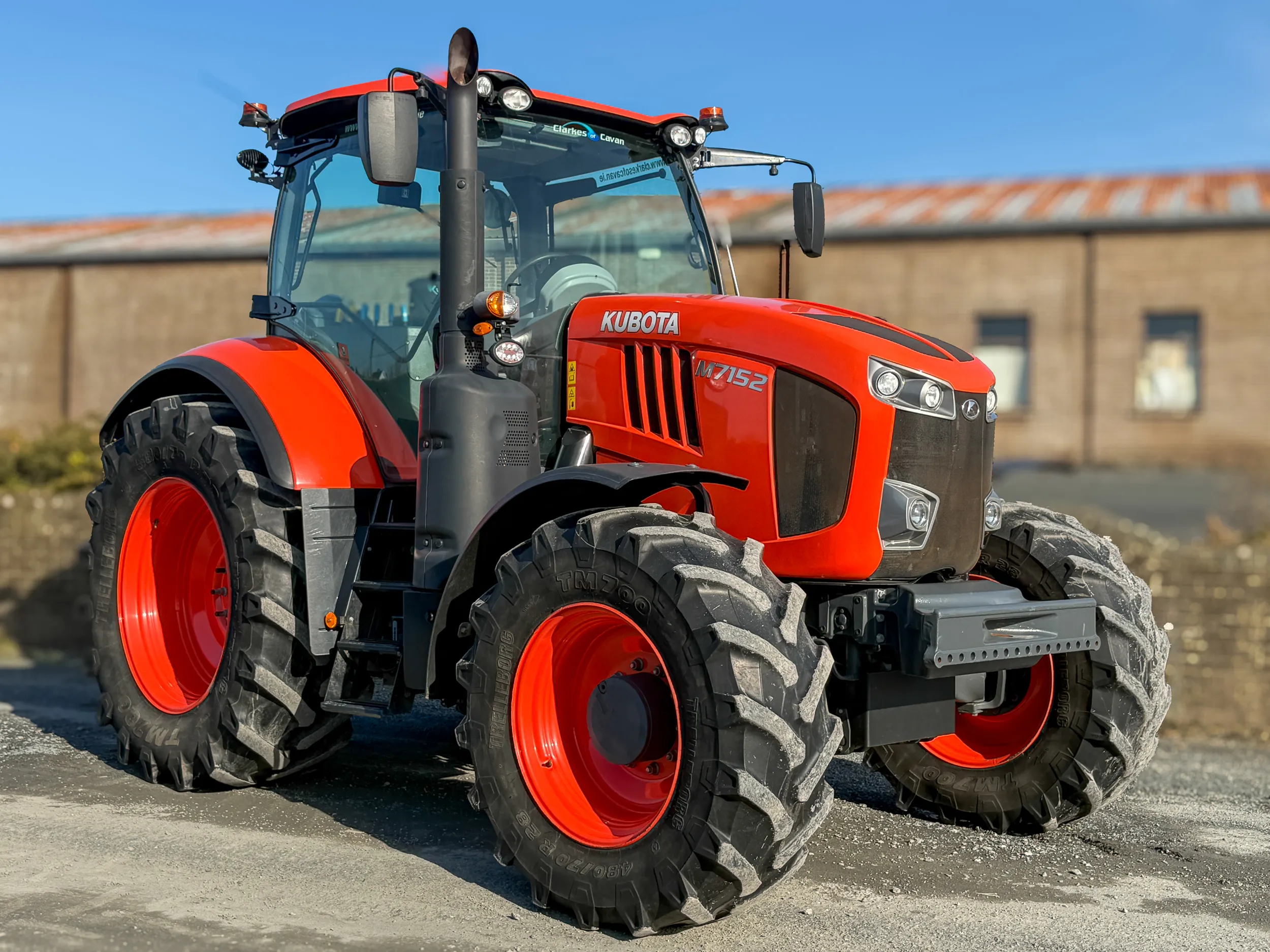 Kubota M7-152