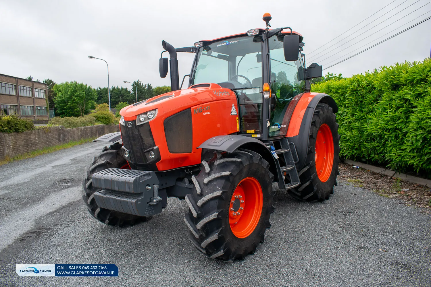 Kubota M6-141U
