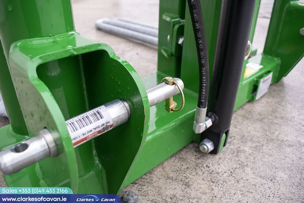 Cashels Bale Handler