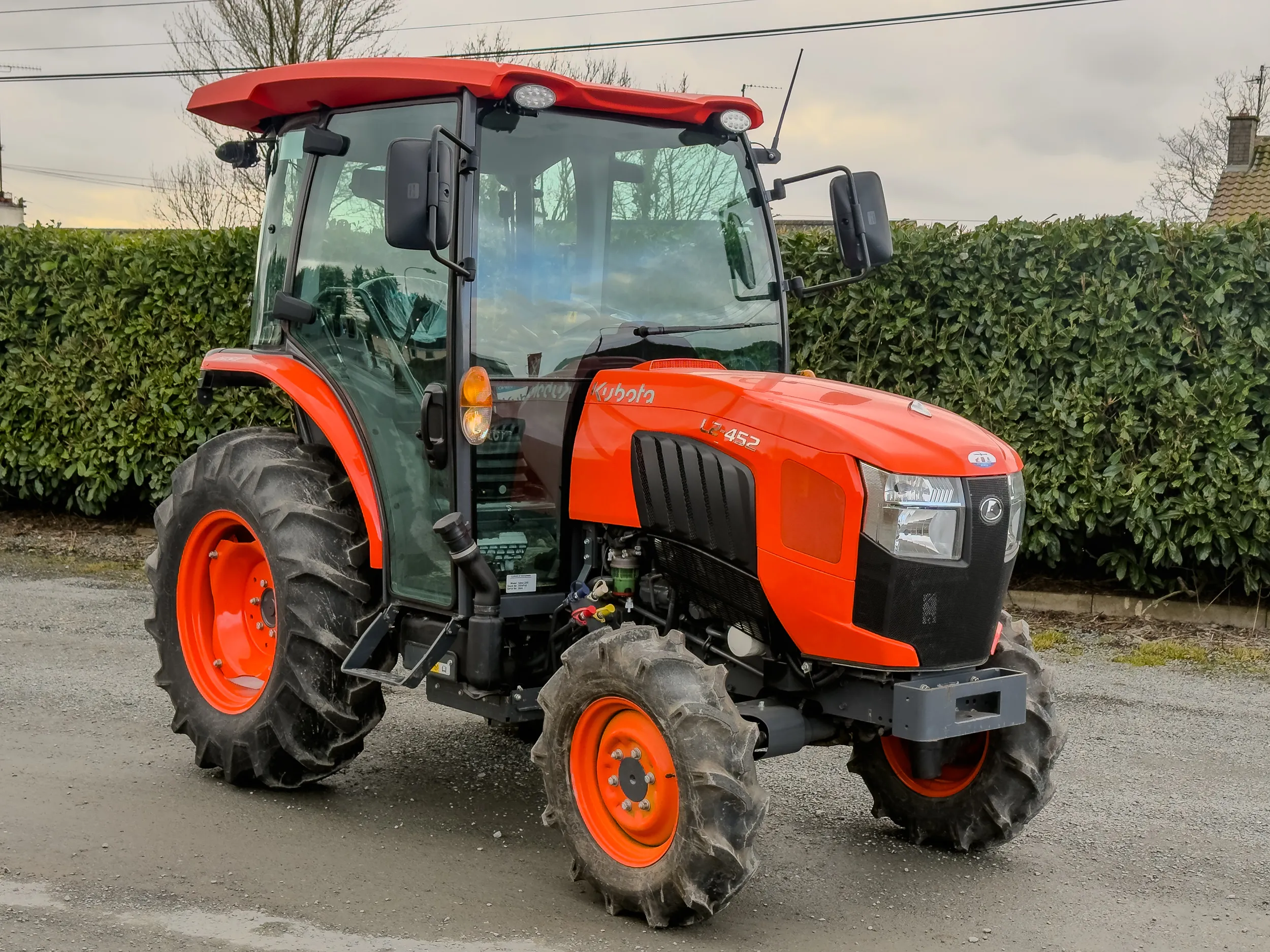 Kubota L2-452