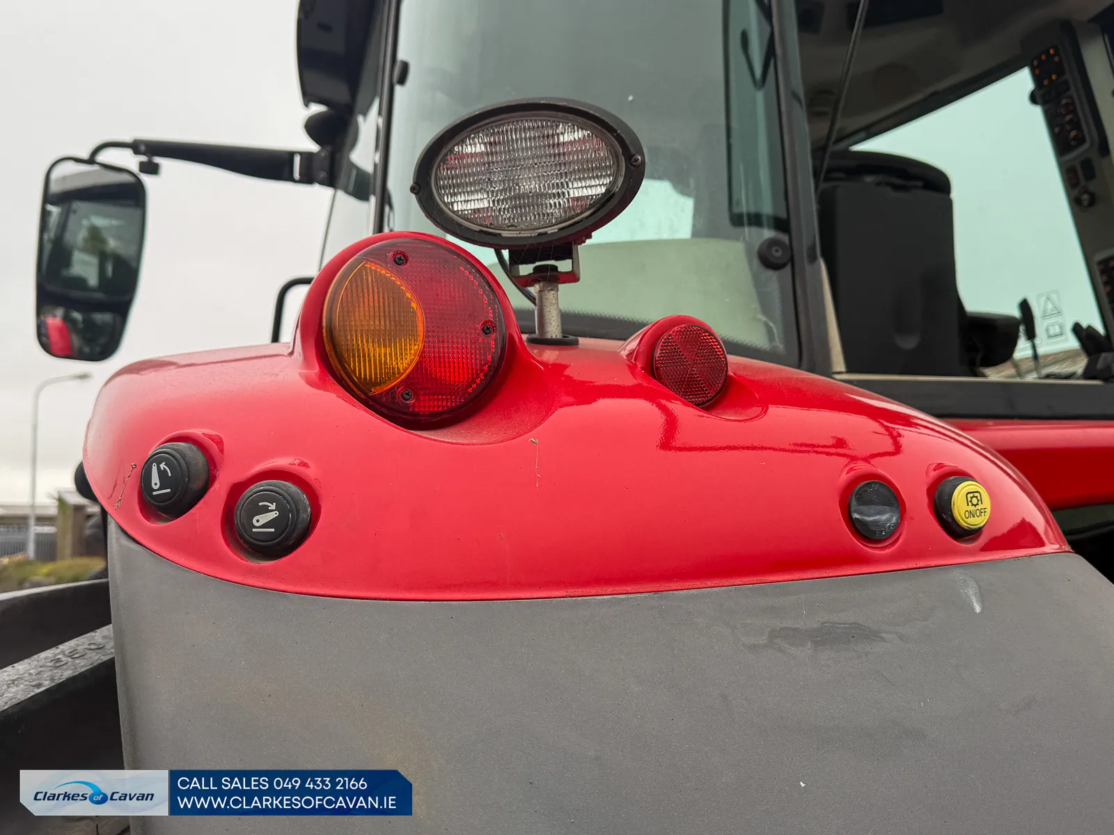 Massey Ferguson 7714S