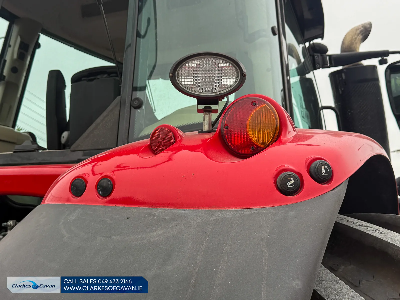 Massey Ferguson 7714S