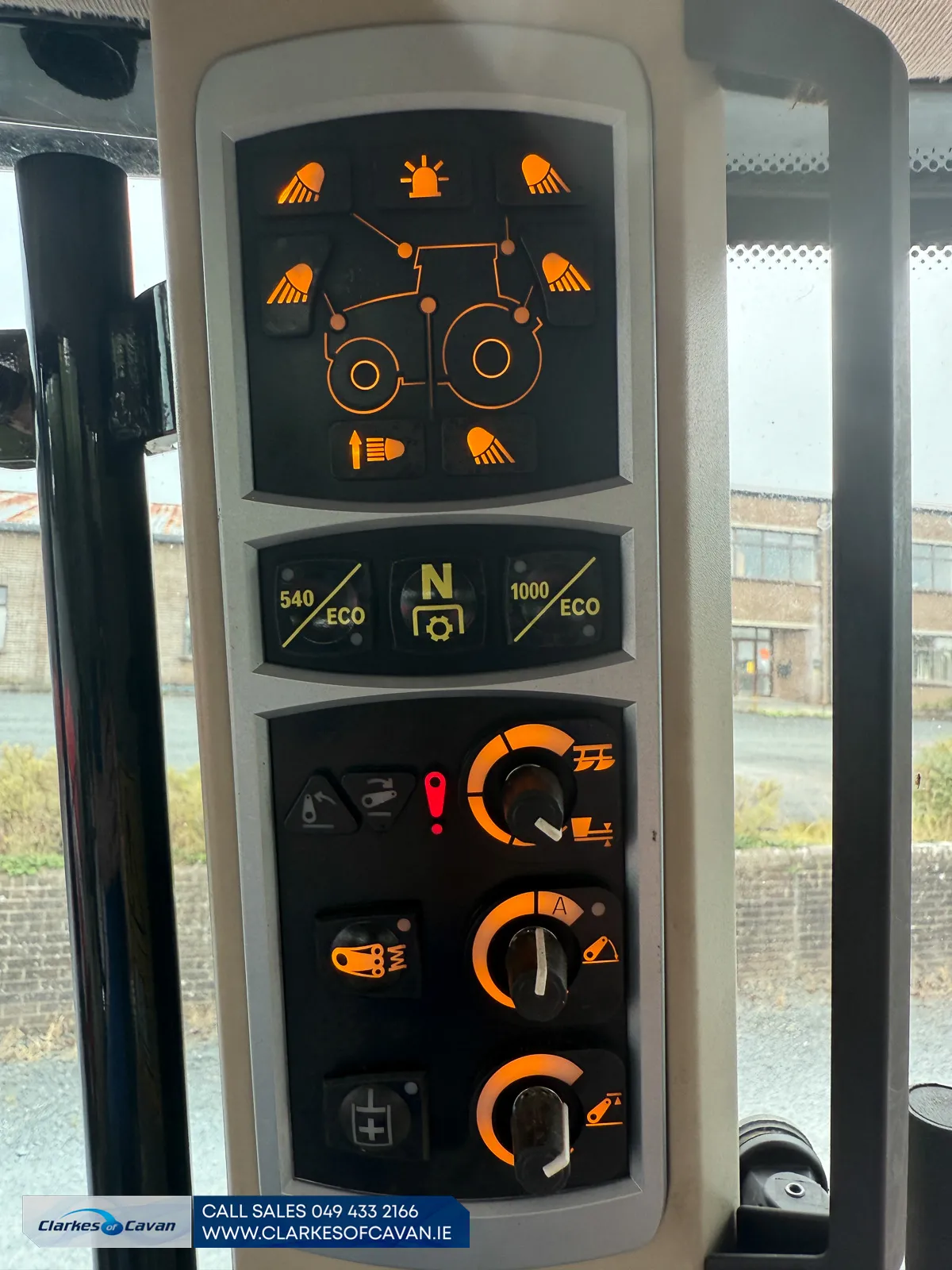 Massey Ferguson 7714S