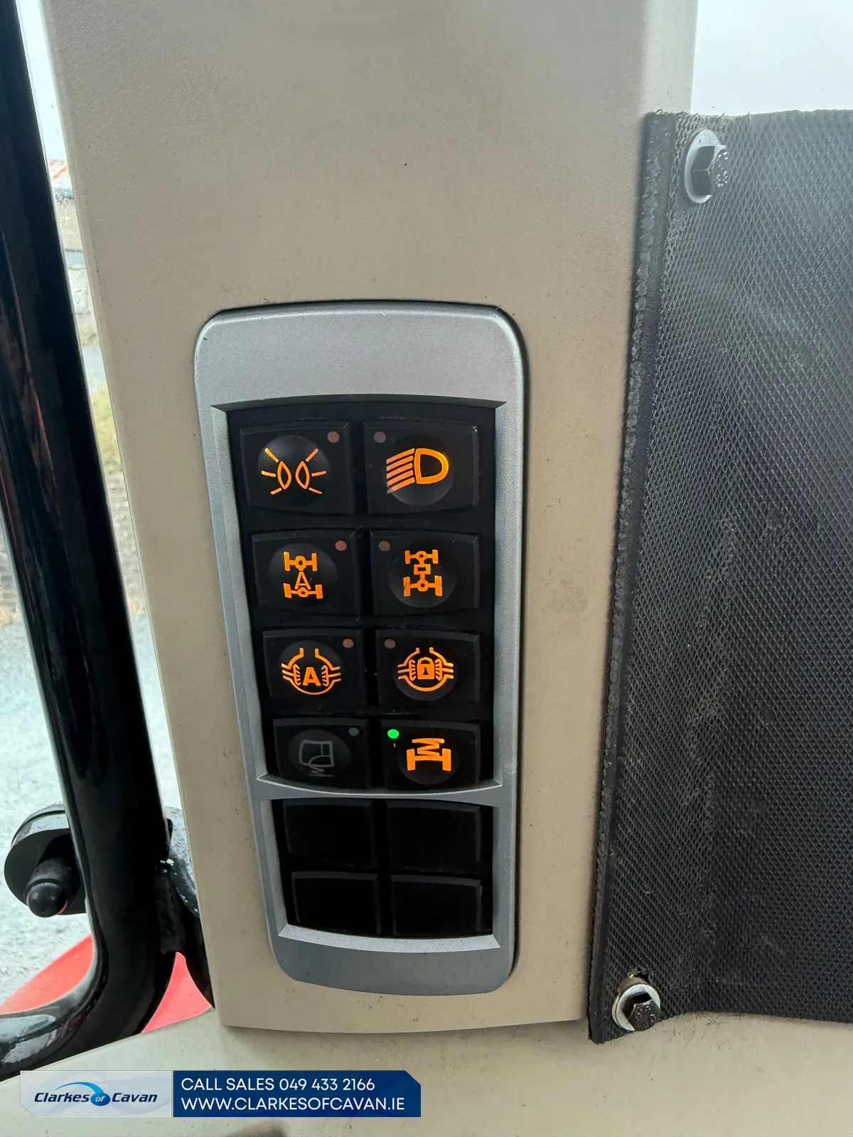 Massey Ferguson 7714S