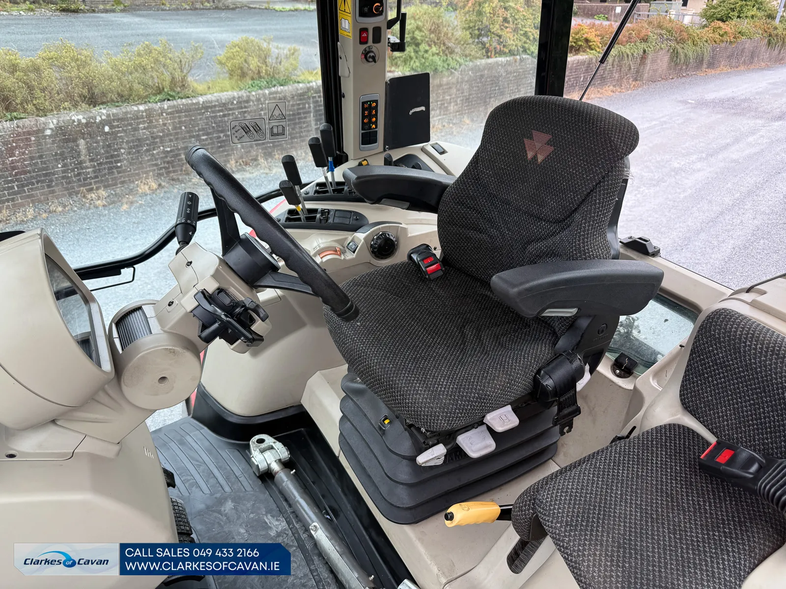 Massey Ferguson 7714S