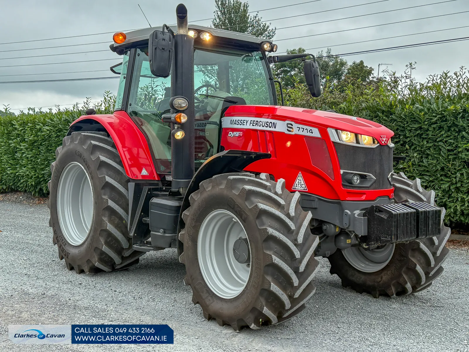 Massey Ferguson 7714S