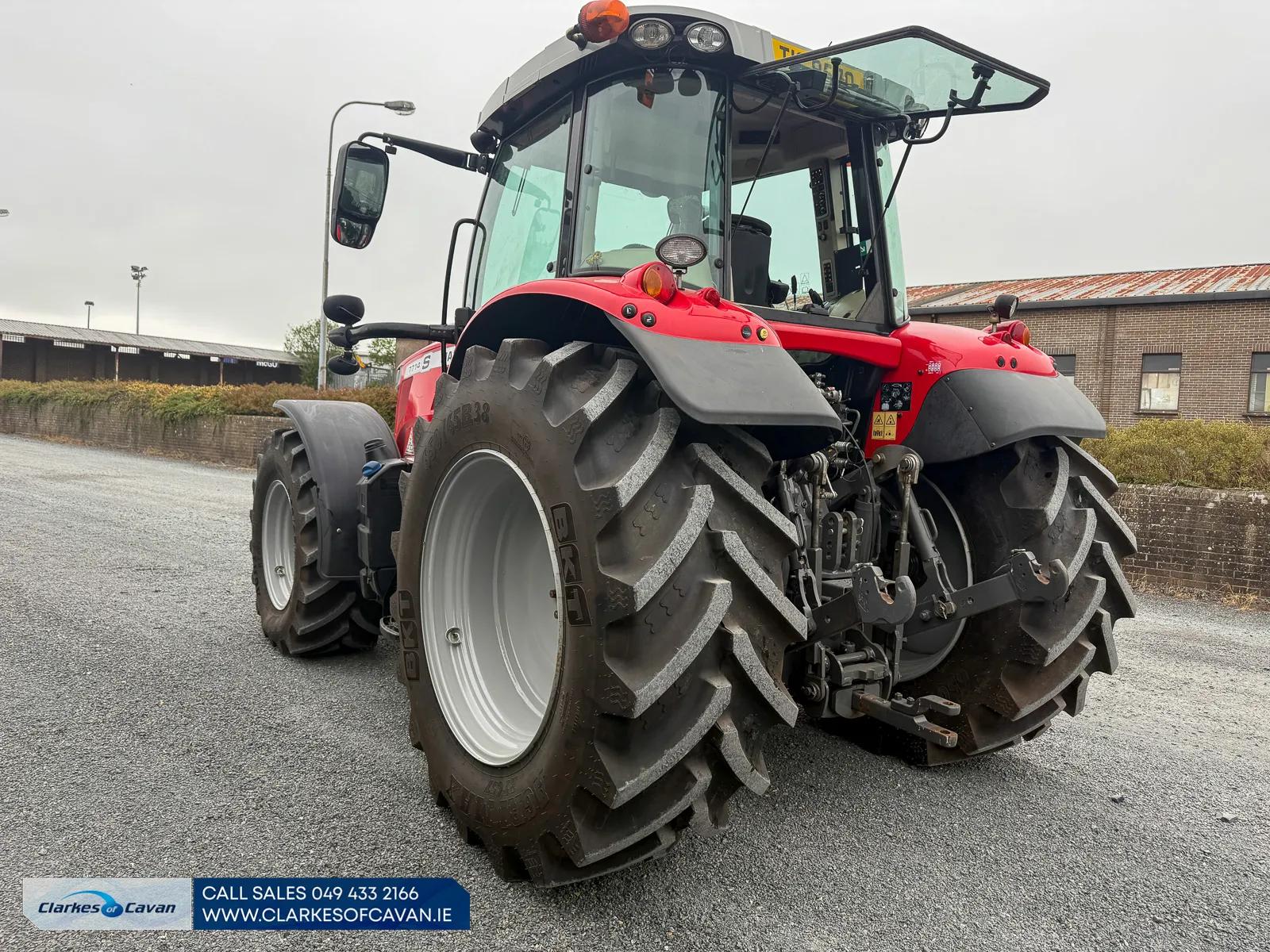 Massey Ferguson 7714S