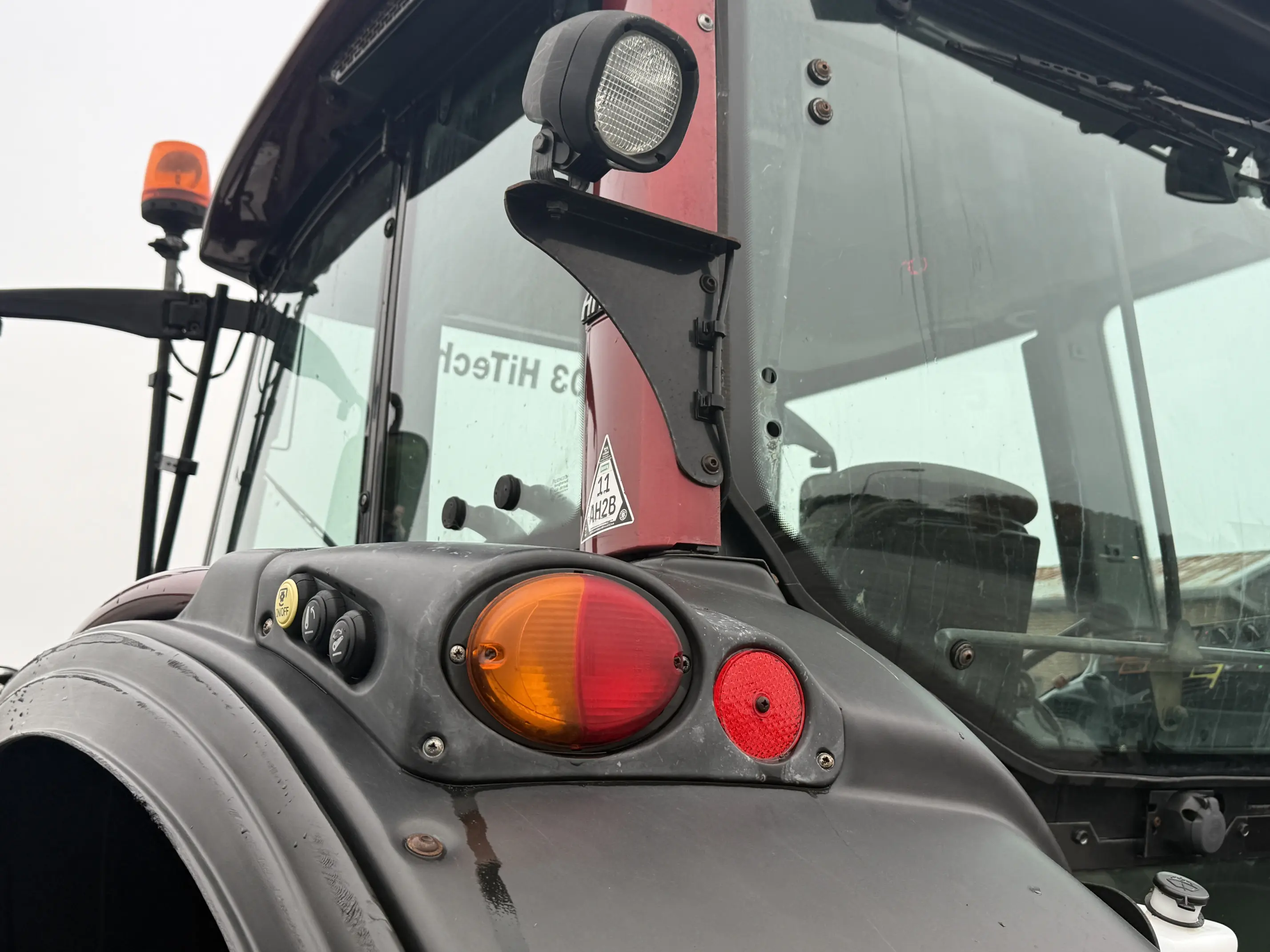 Valtra N103 HiTech 5 with Loader